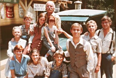 waltons-735×413