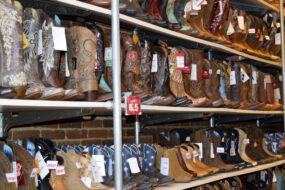 cowboy-boots-2293164_1920